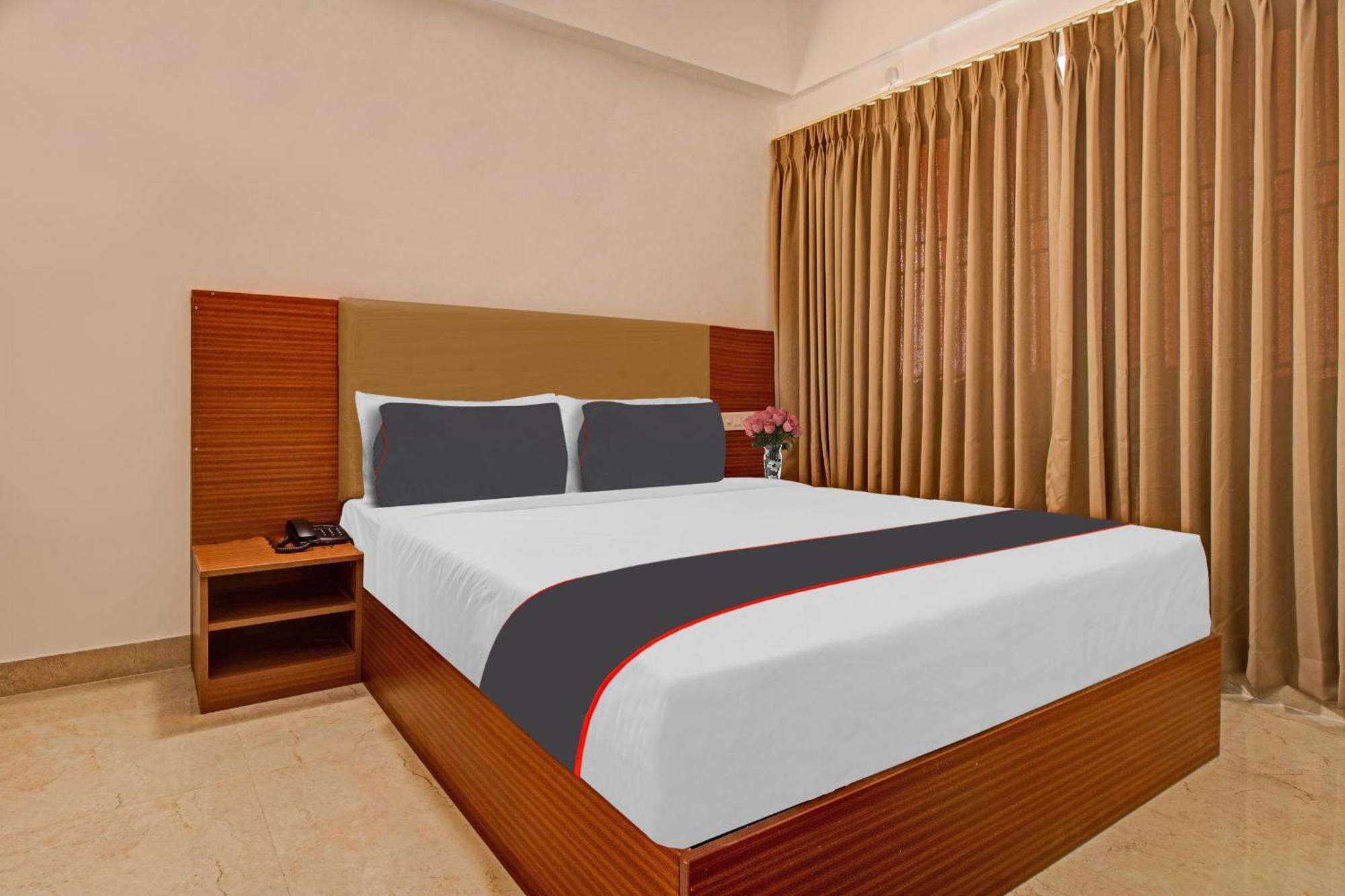 Super Collection O Petals Otium Business Hotel Bengaluru Zewnętrze zdjęcie