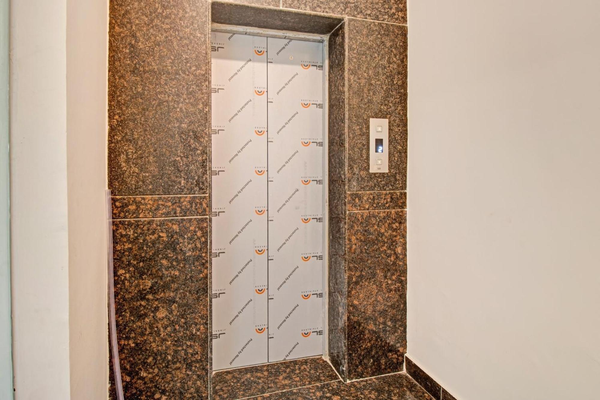 Super Collection O Petals Otium Business Hotel Bengaluru Zewnętrze zdjęcie